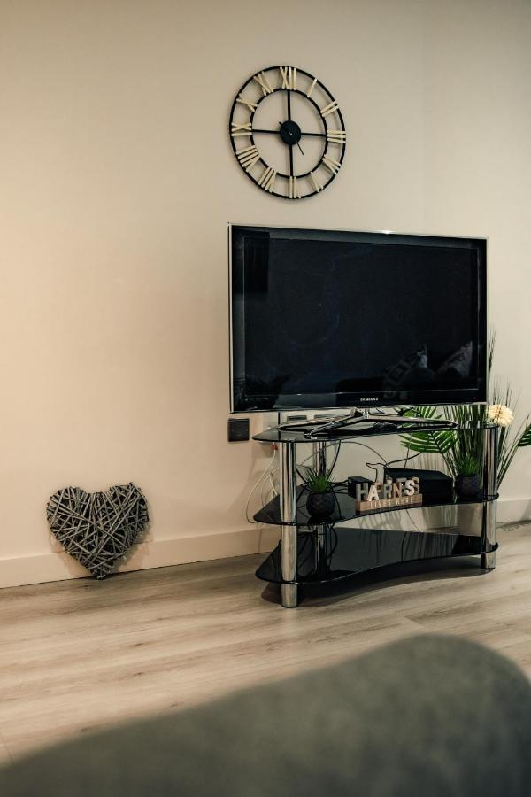 Bv Apartments Conditioning House Bradford Bradford  Bagian luar foto